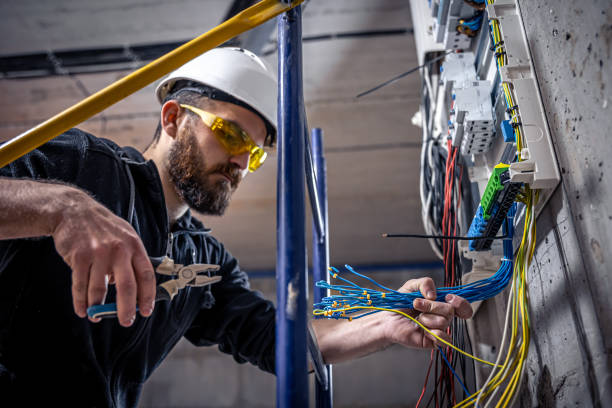 Best Electrical Contractors for Businesses  in Alexandria, LA